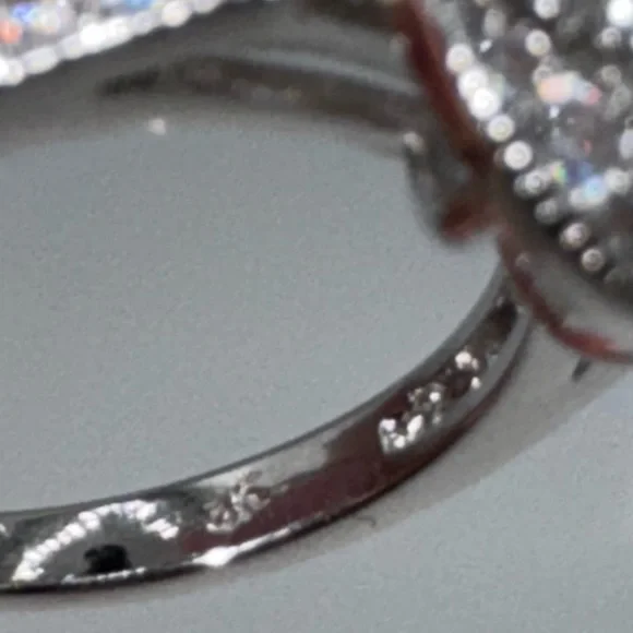 18k 2.5ct Art Deco Ring - Picture 7 of 11